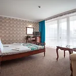 Hotel Mercury 4*